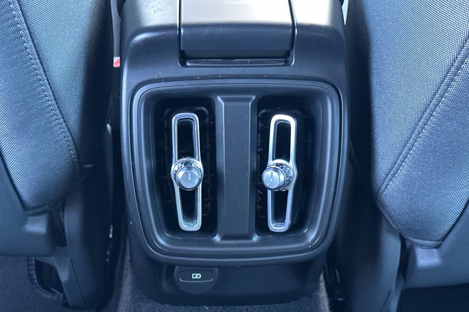 2023 Polestar 2 Long Range Dual Motor Performance