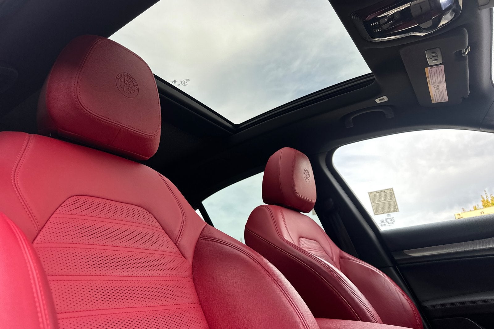 2023 Alfa Romeo Stelvio Veloce