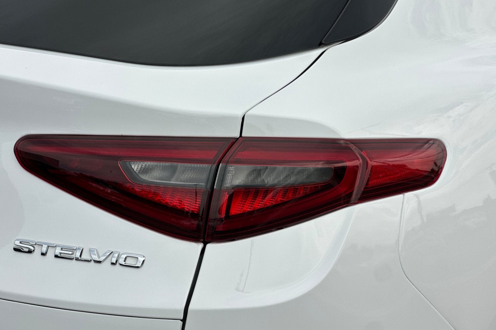 2023 Alfa Romeo Stelvio Veloce
