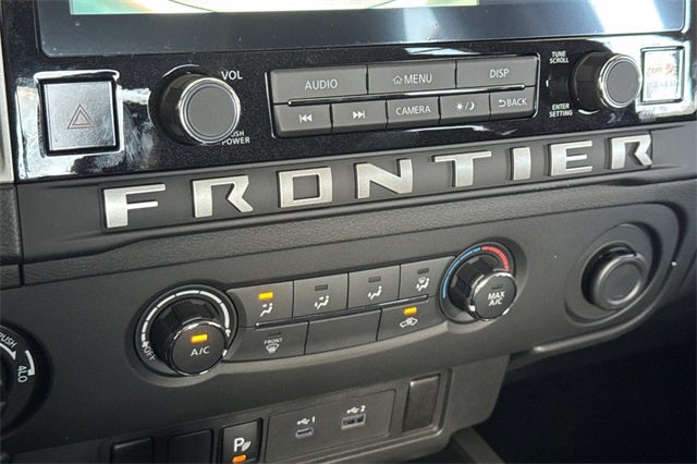 2026 Nissan Frontier Crew Cab SV