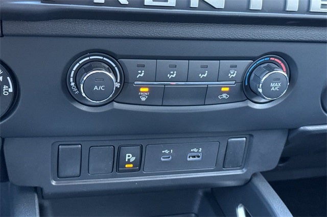 2026 Nissan Frontier Crew Cab SV