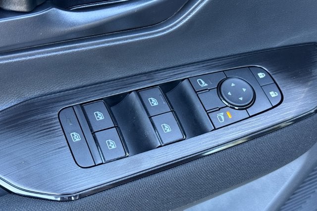 2027 Nissan Kicks S