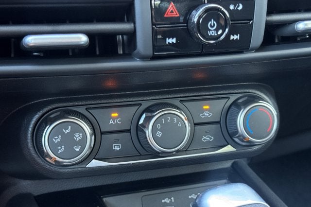 2027 Nissan Kicks S