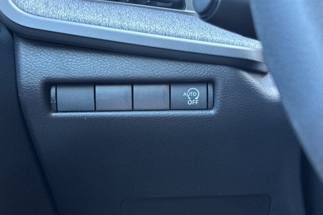 2027 Nissan Kicks S