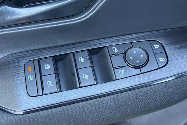 2027 Nissan Kicks S