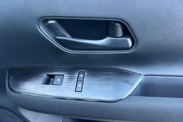 2027 Nissan Kicks S