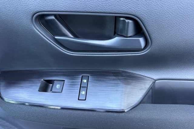 2027 Nissan Kicks S