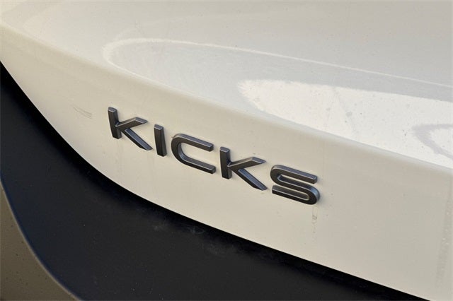 2026 Nissan Kicks S