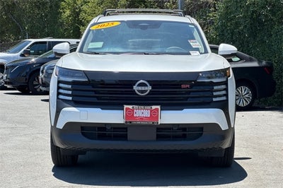 2025 Nissan Kicks SR