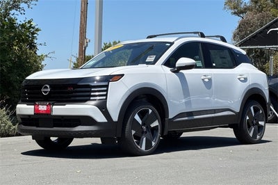 2025 Nissan Kicks SR