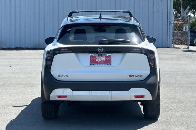 2026 Nissan Kicks SR