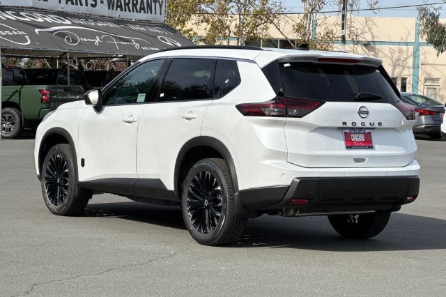 2026 Nissan Rogue Dark Armor™