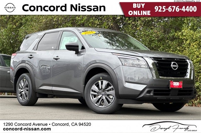 2025 Nissan Pathfinder S
