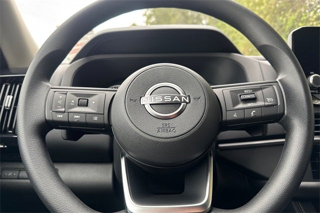 2025 Nissan Pathfinder S