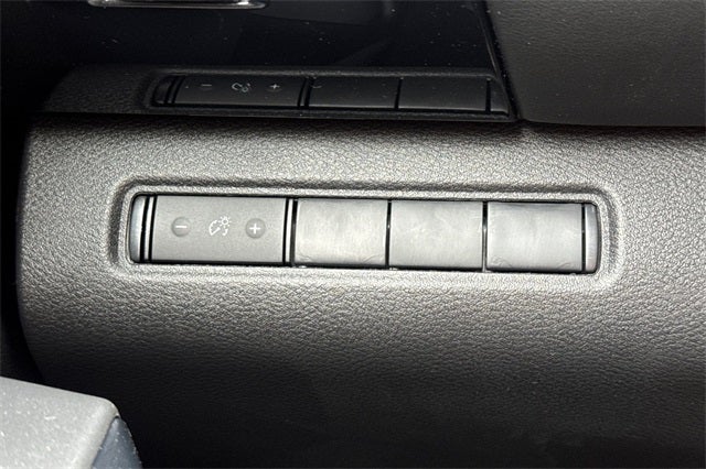 2025 Nissan Pathfinder S