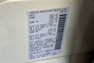 2025 Nissan Pathfinder SV