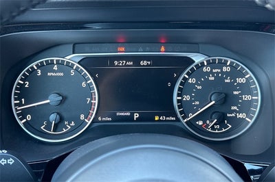 2025 Nissan Pathfinder SV