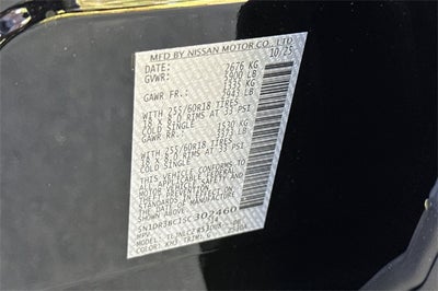 2025 Nissan Pathfinder SV