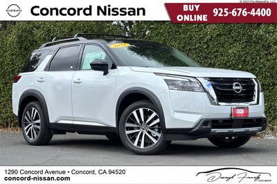 2025 Nissan Pathfinder Platinum