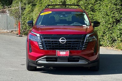 2026 Nissan Pathfinder Platinum