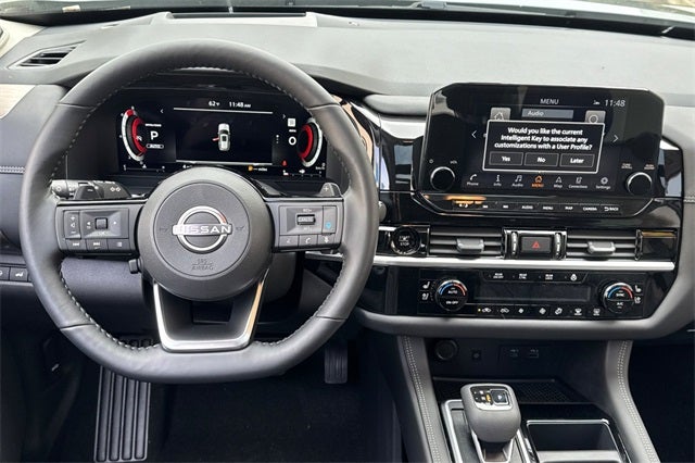 2025 Nissan Pathfinder Platinum