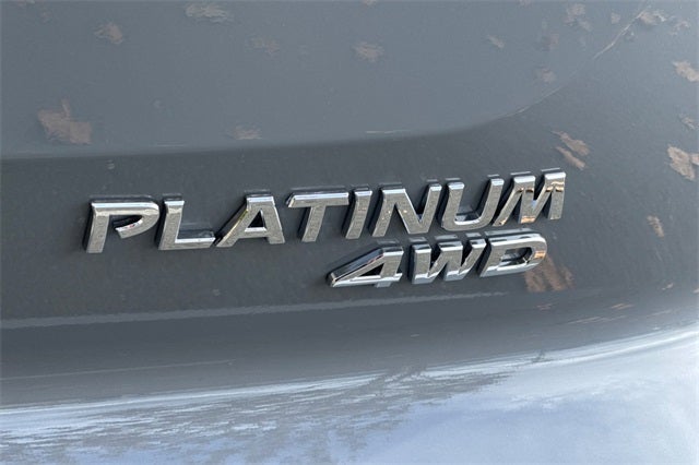 2025 Nissan Pathfinder Platinum