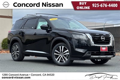 2025 Nissan Pathfinder Platinum