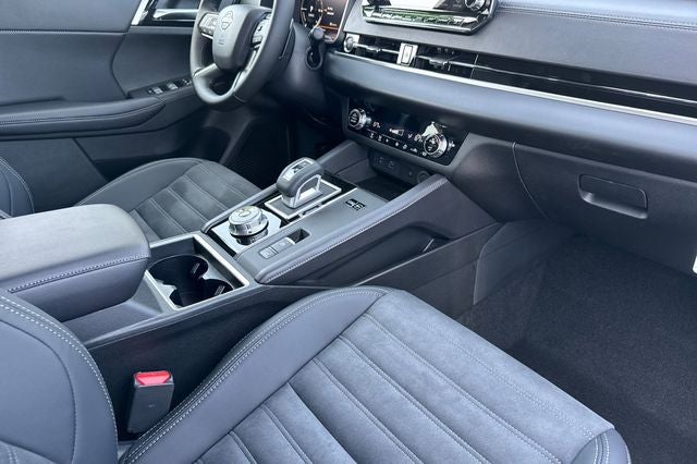 2026 Nissan Rogue SL