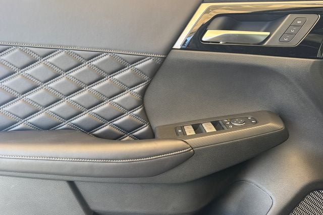 2026 Nissan Rogue Plug-In Hybrid Platinum